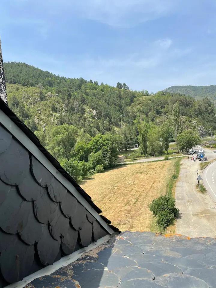 Atico Con Encanto En La Cerdanya Apartment Martinet Exterior foto